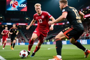 丹麦前锋逆袭：埃里克切锋搏杀，颇具眼光