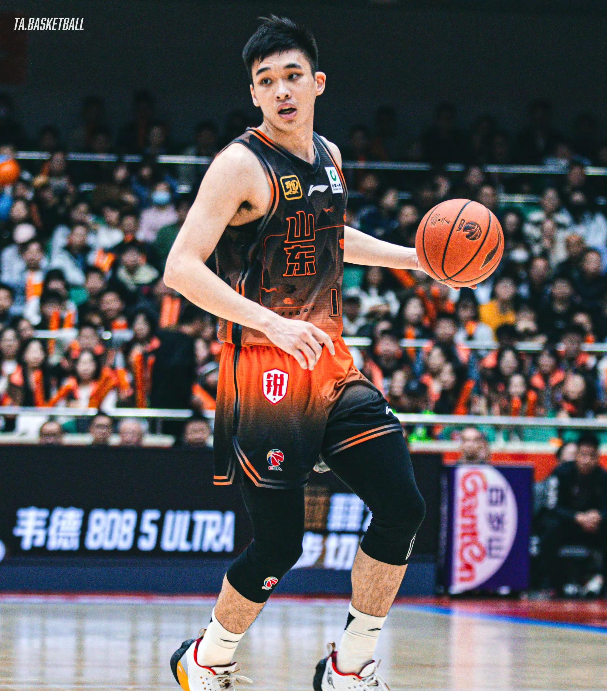 山东男篮备战对抗福建队，全队精神抖擞(山东男篮备战对抗福建队,全队精神抖擞了吗)