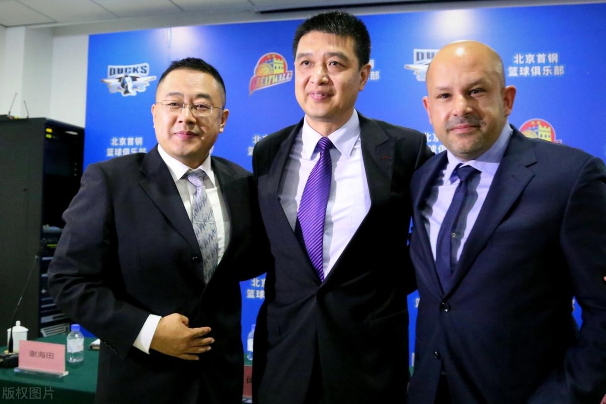 曝张庆鹏接替闵鹿蕾出任北控主帅休赛期将有球员变动的简单介绍