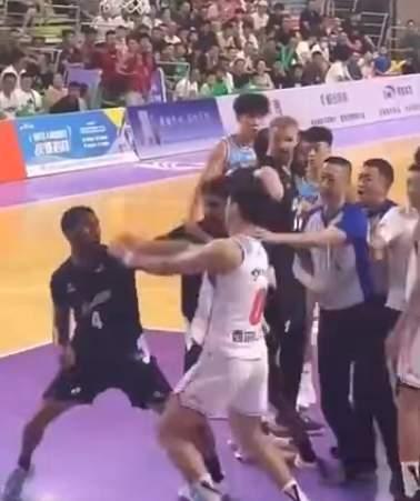 关于新疆队遭遇激烈竞争，险胜对手的信息